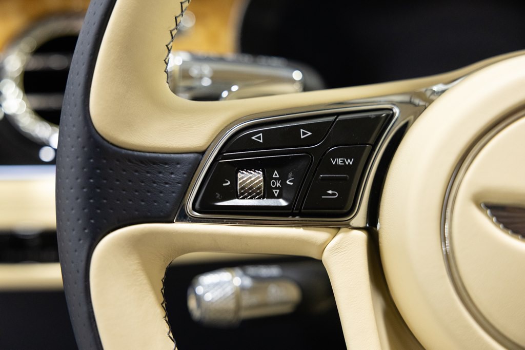 2020 Bentley Continental Image 36