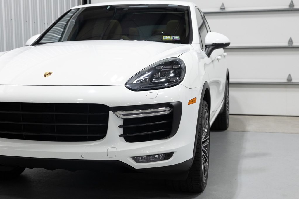 2015 Porsche Cayenne Image 3