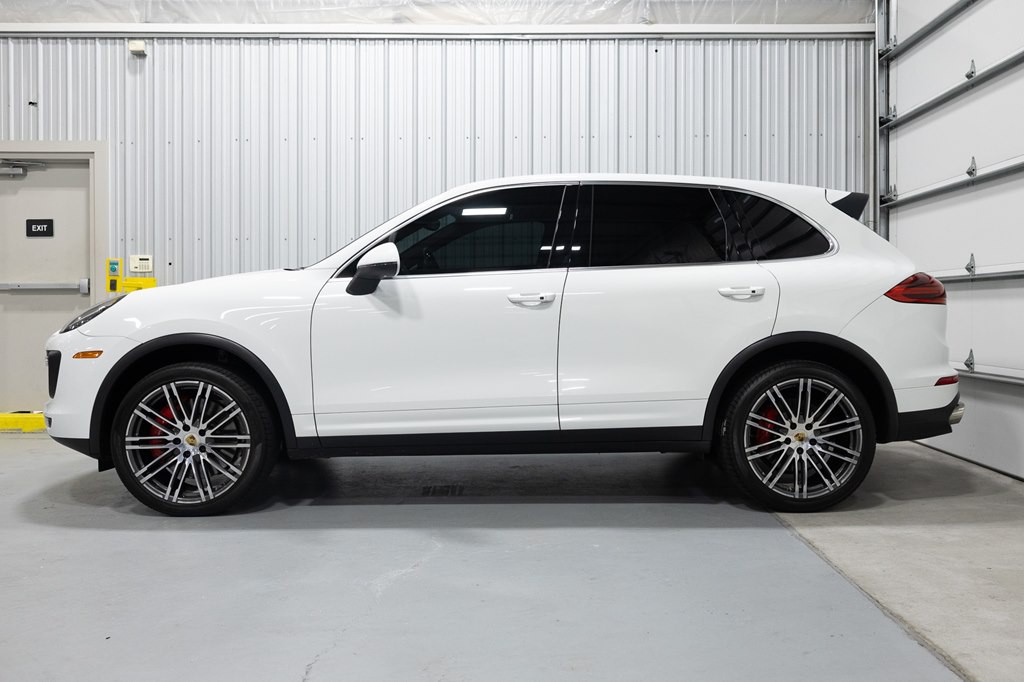 2015 Porsche Cayenne Image 6