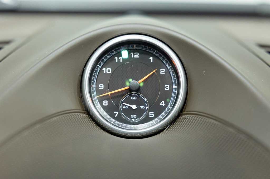 2015 Porsche Cayenne Image 45