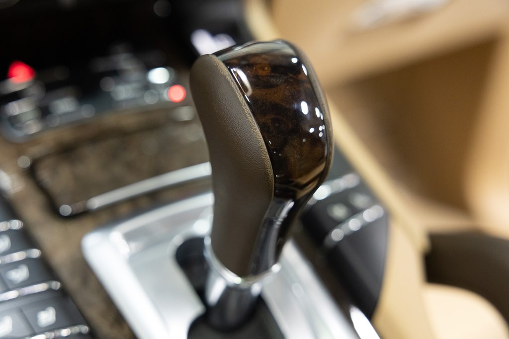 2015 Porsche Cayenne Image 61