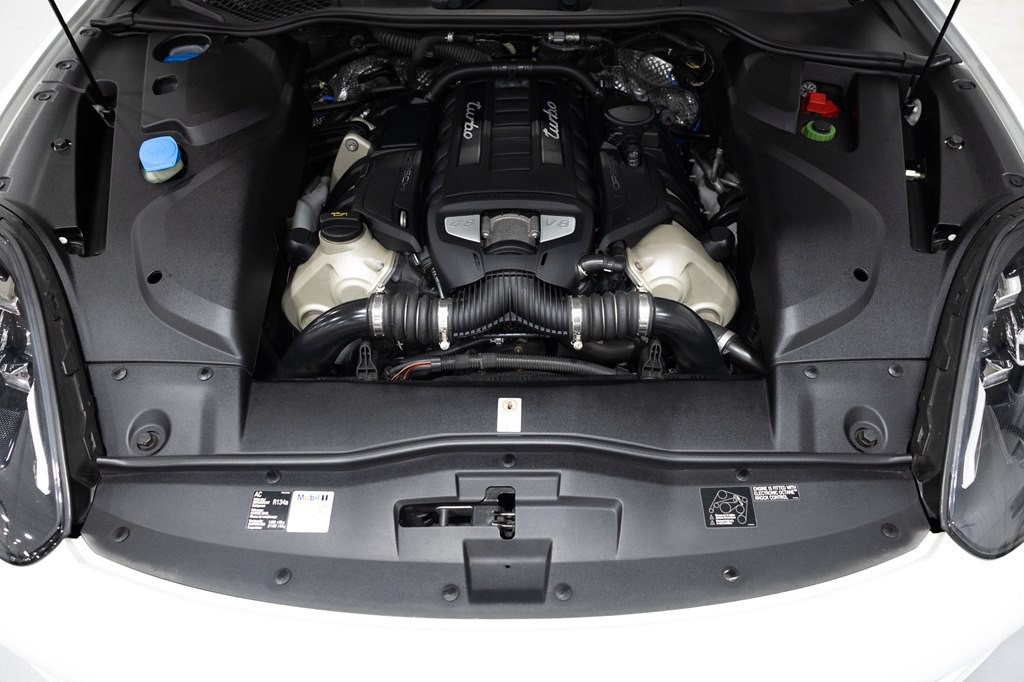 2015 Porsche Cayenne Image 75