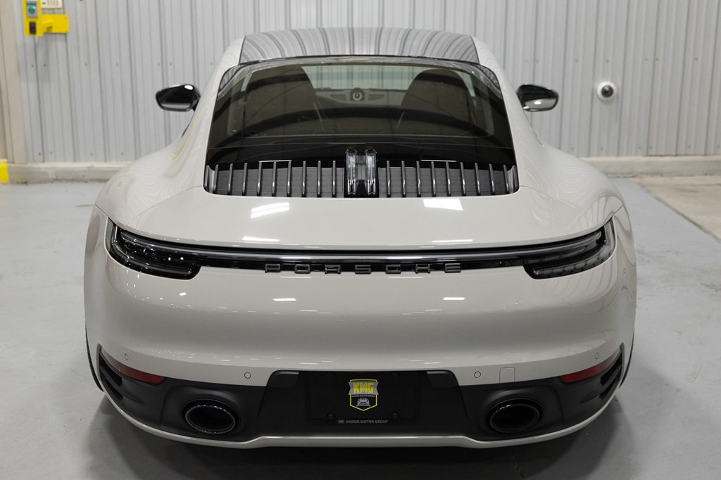 2024 Porsche 911 Image 7