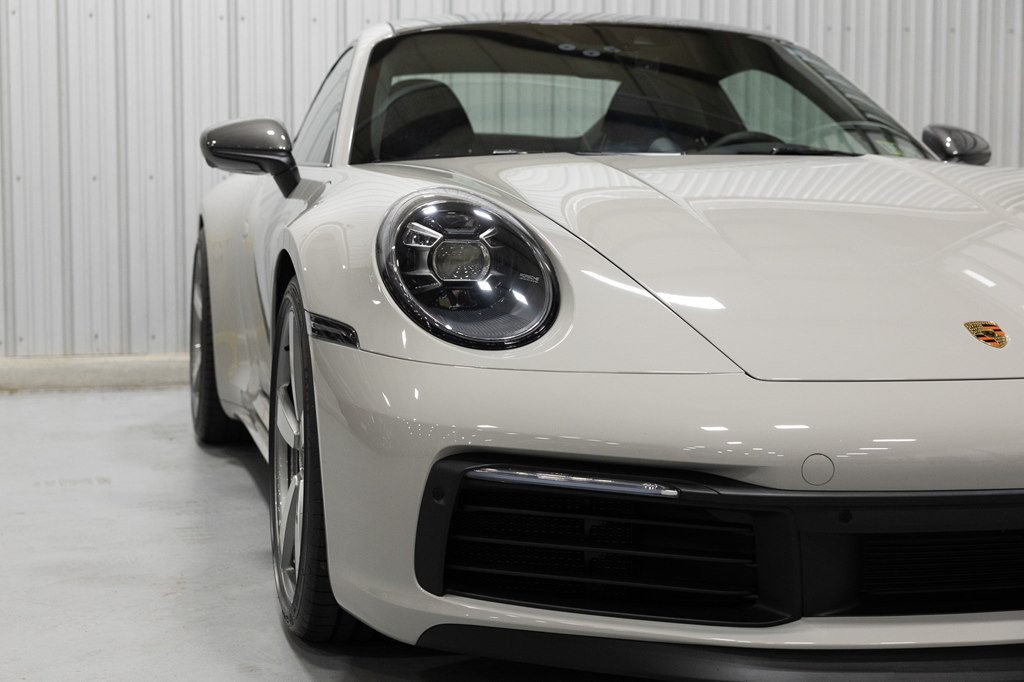 2024 Porsche 911 Image 12