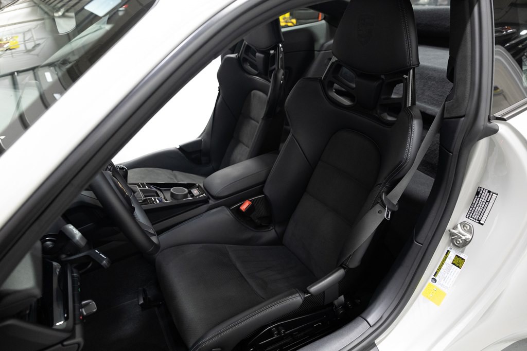 2024 Porsche 911 Image 16