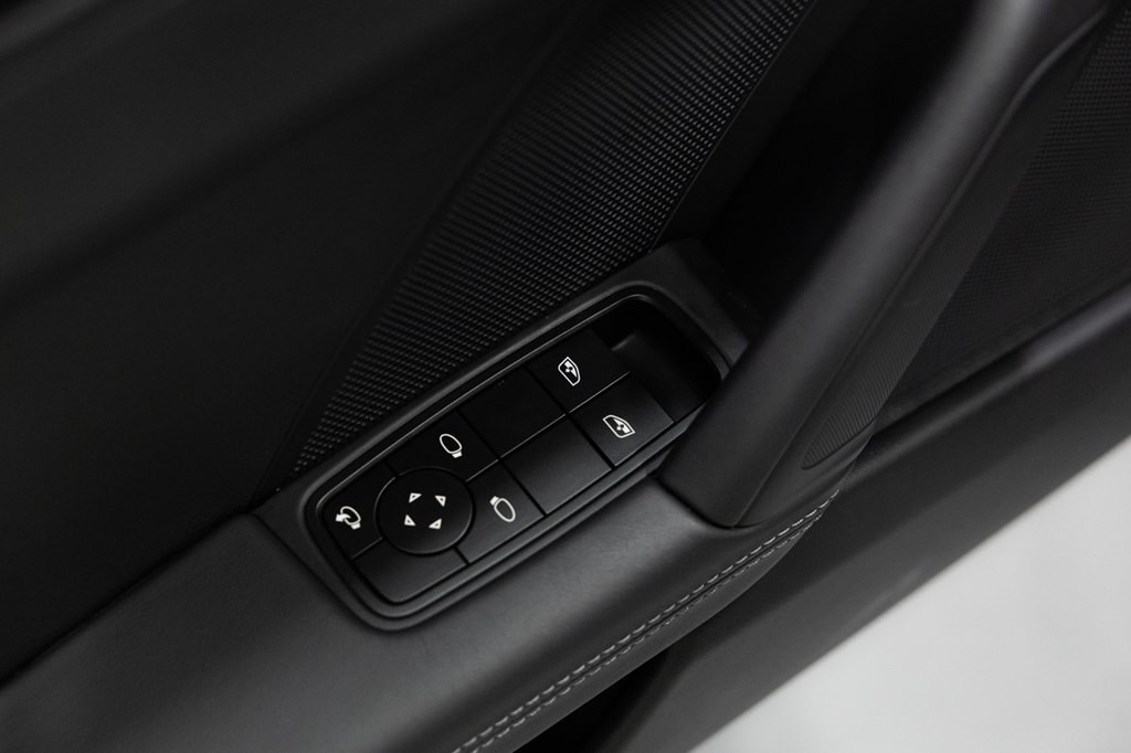 2024 Porsche 911 Image 27