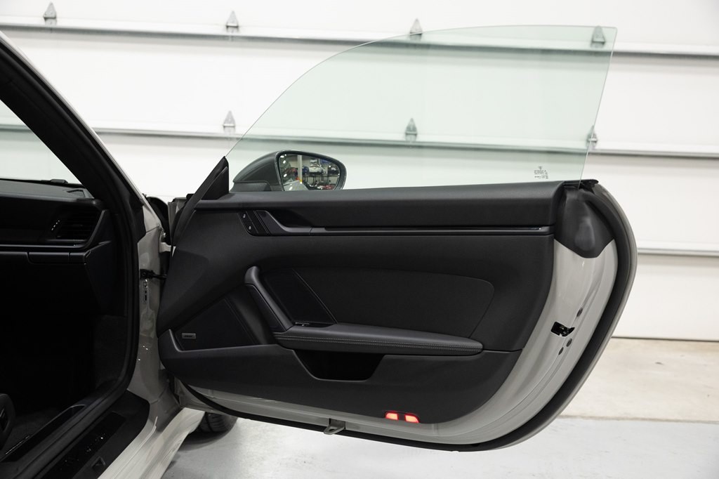 2024 Porsche 911 Image 28
