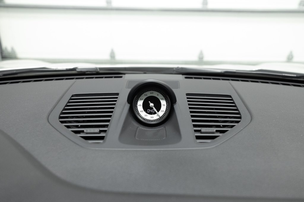 2024 Porsche 911 Image 52
