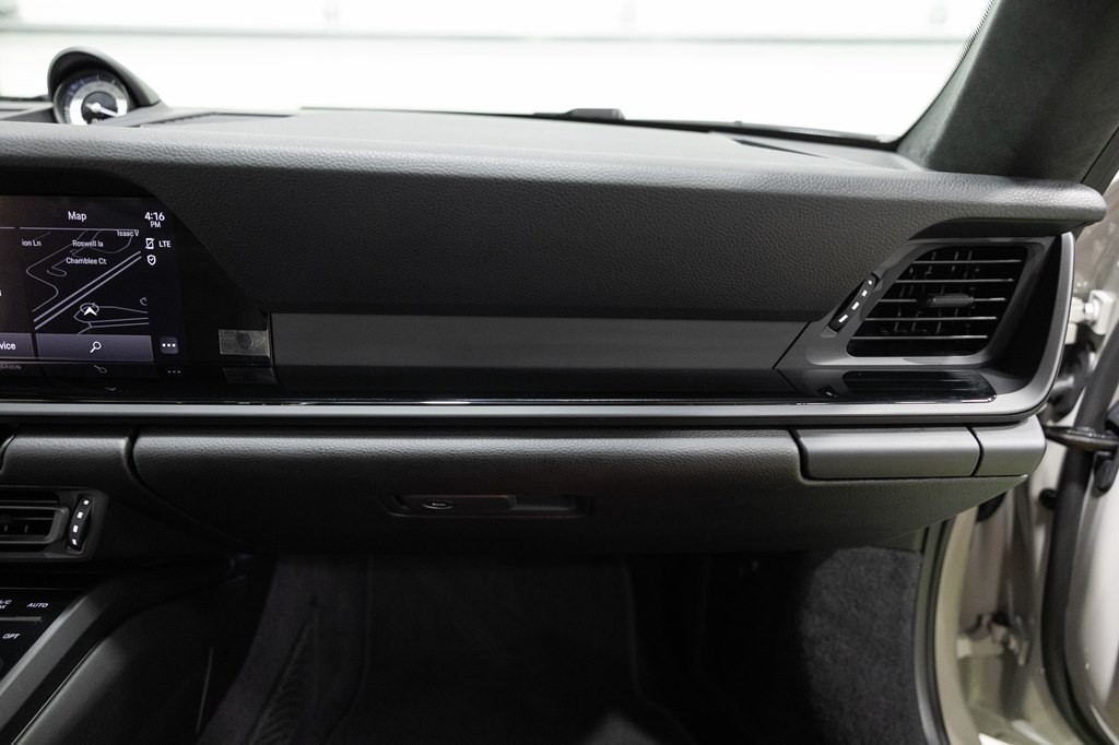 2024 Porsche 911 Image 69