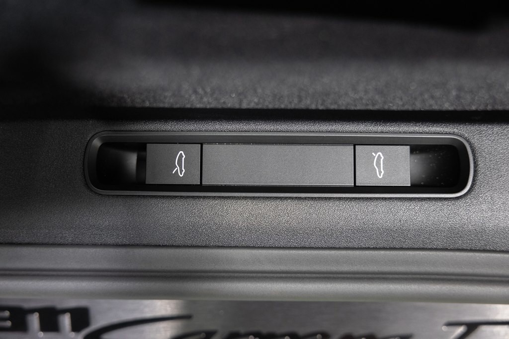 2024 Porsche 911 Image 71