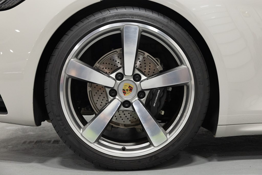 2024 Porsche 911 Image 76