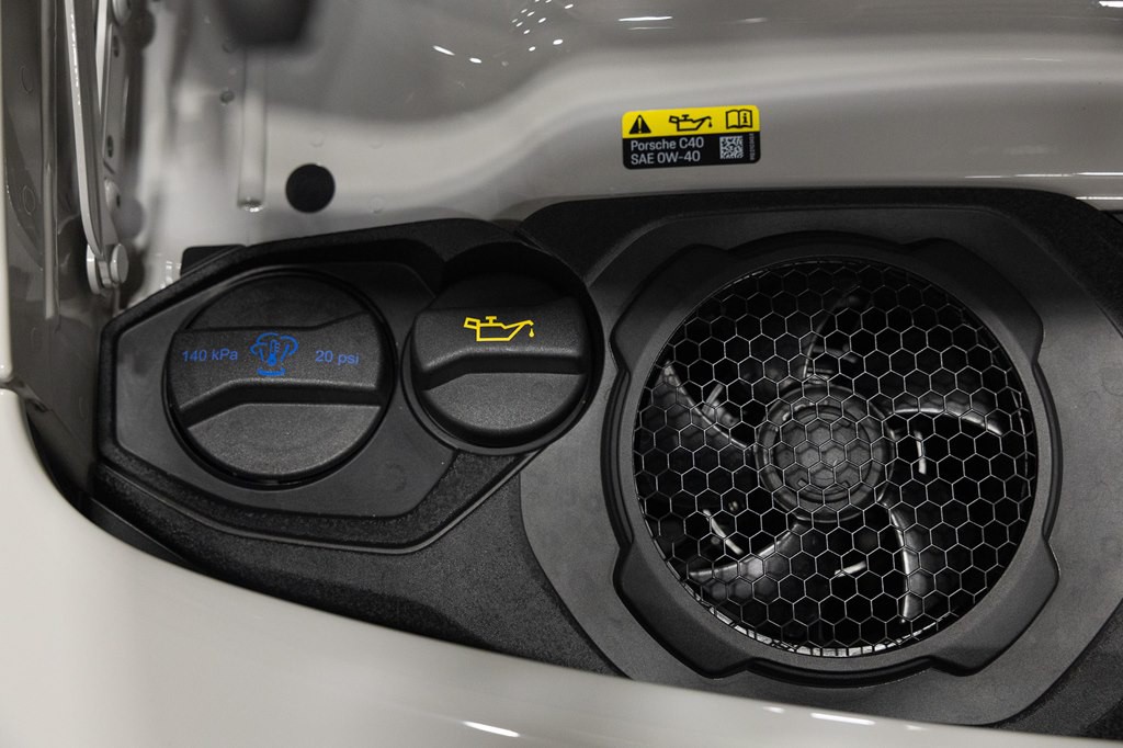 2024 Porsche 911 Image 81