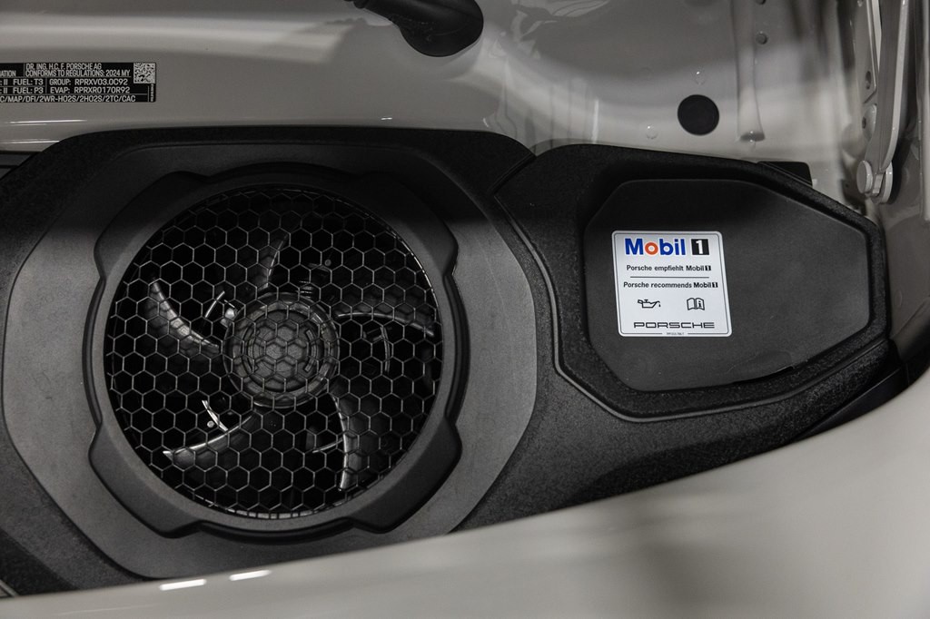 2024 Porsche 911 Image 82