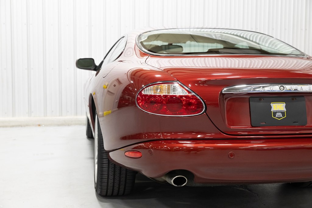 2001 Jaguar XK-Series Image 5