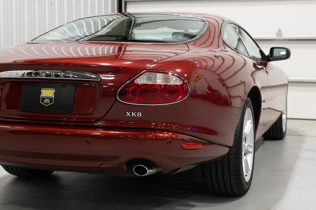 2001 Jaguar XK-Series Image 9