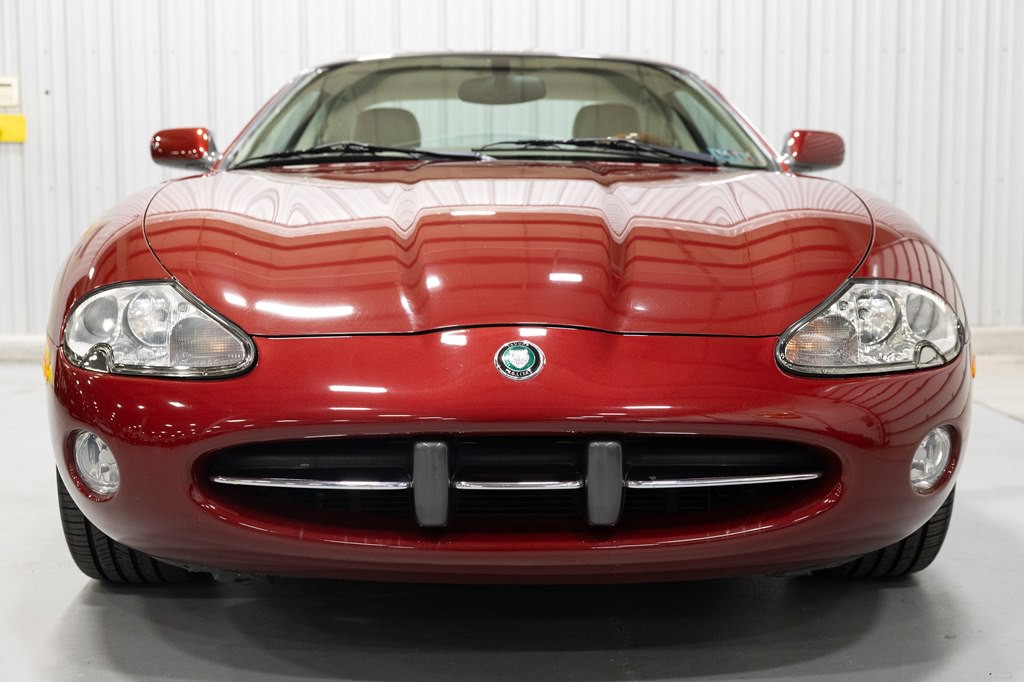 2001 Jaguar XK-Series Image 13