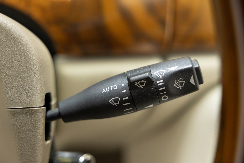 2001 Jaguar XK-Series Image 34