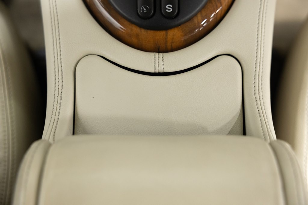 2001 Jaguar XK-Series Image 43