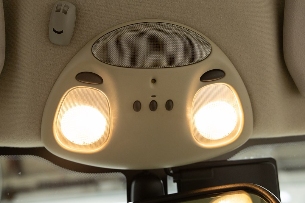 2001 Jaguar XK-Series Image 58