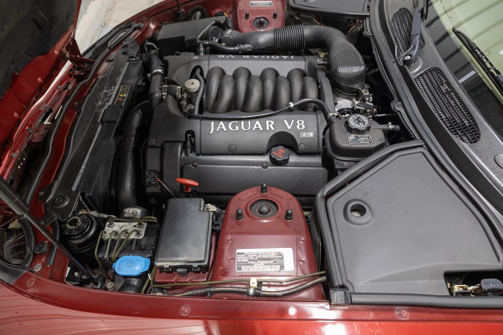 2001 Jaguar XK-Series Image 63