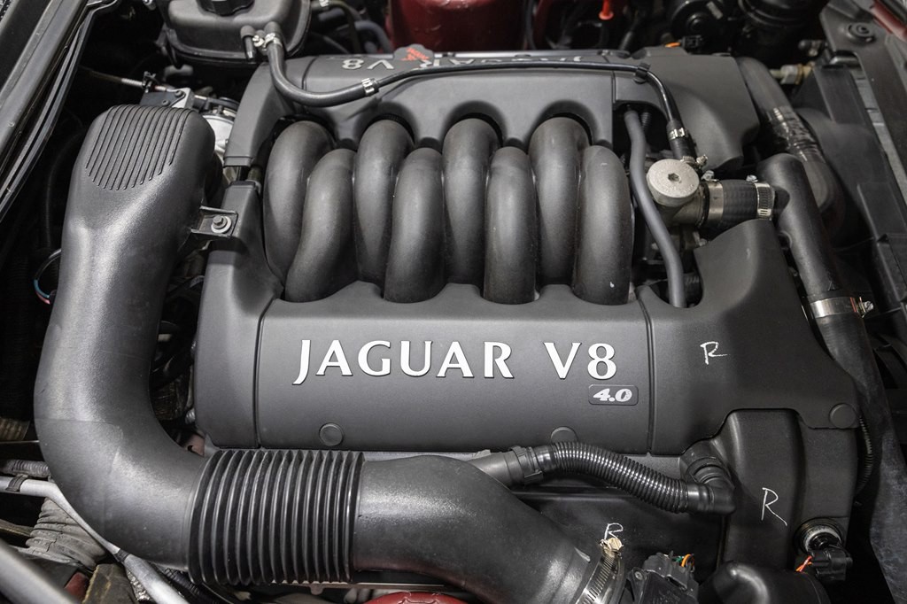 2001 Jaguar XK-Series Image 66