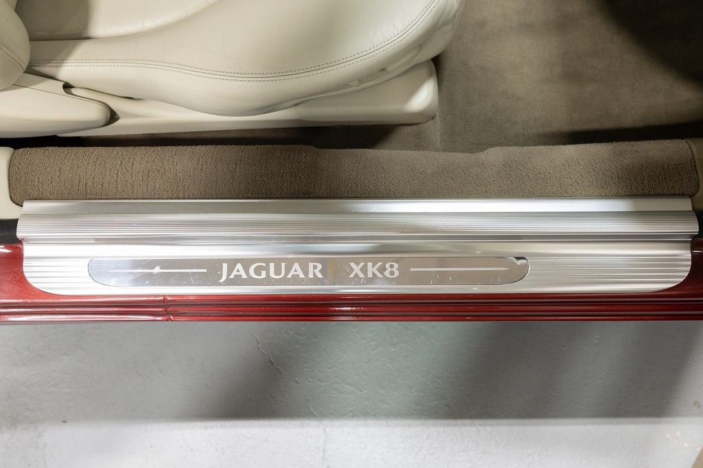 2001 Jaguar XK-Series Image 69