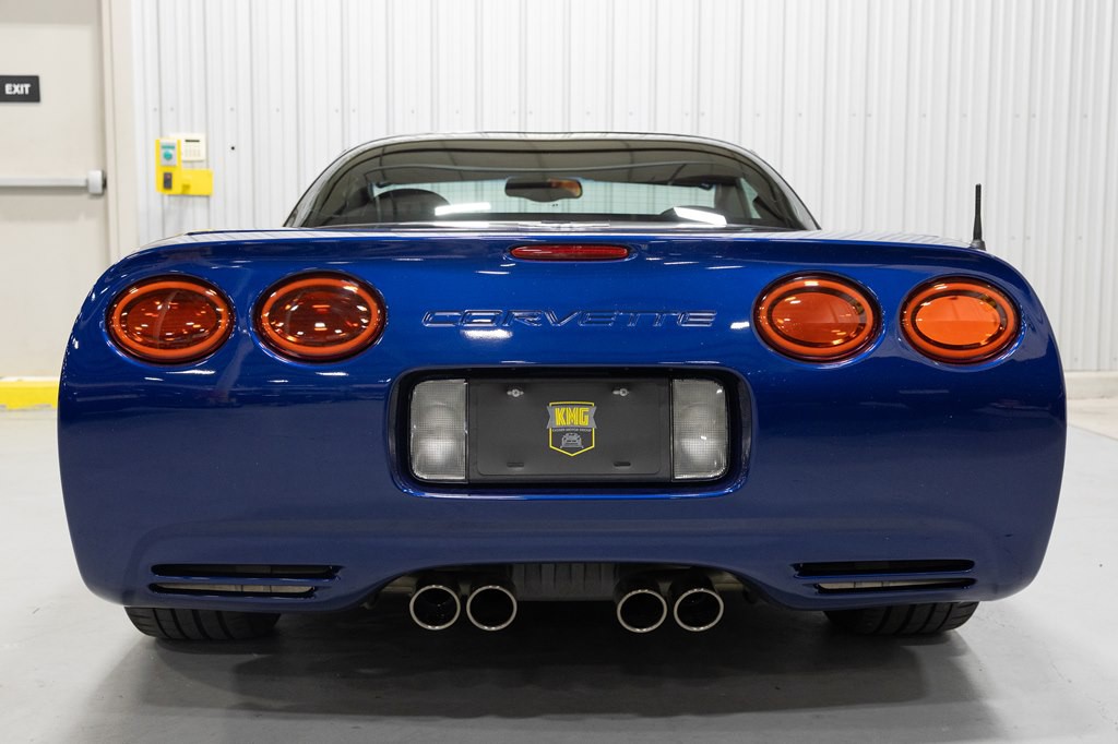 2004 Chevrolet Corvette Image 6