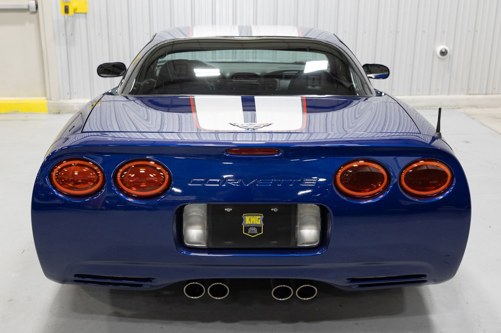 2004 Chevrolet Corvette Image 7