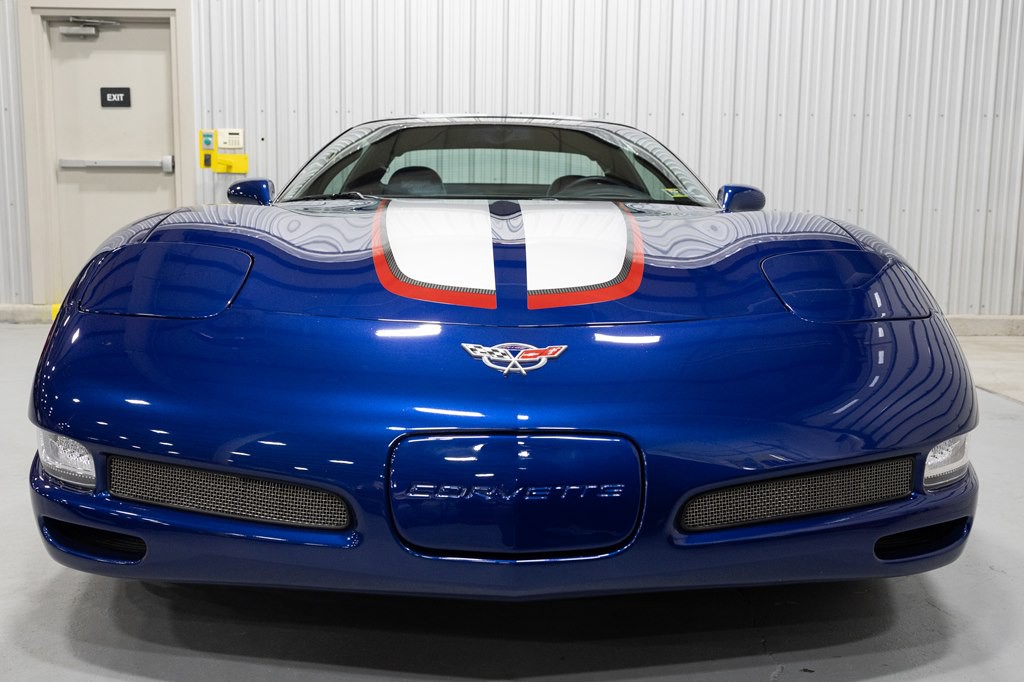 2004 Chevrolet Corvette Image 14