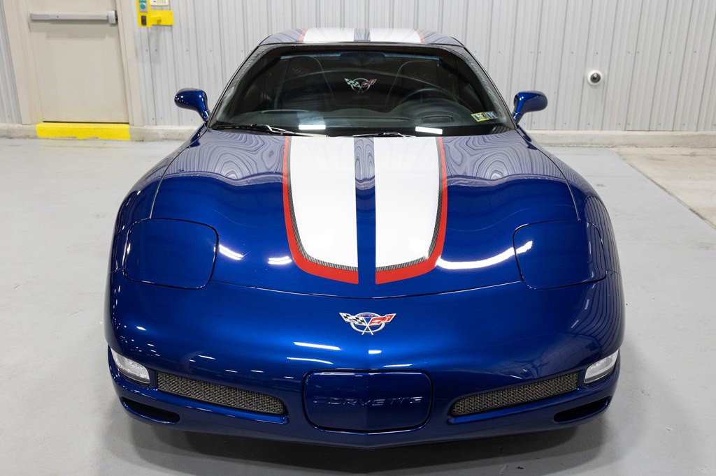 2004 Chevrolet Corvette Image 15