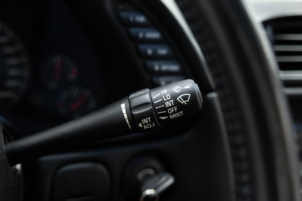 2004 Chevrolet Corvette Image 29