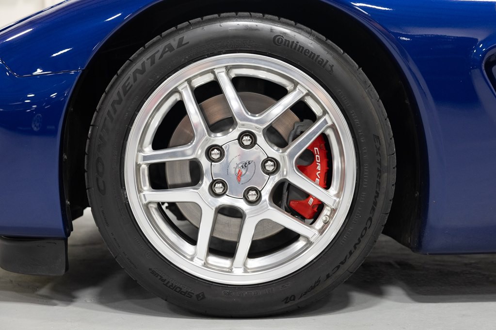 2004 Chevrolet Corvette Image 45