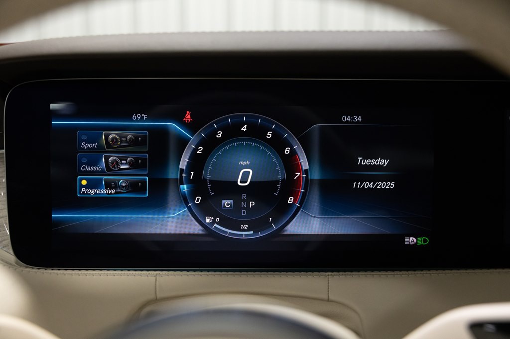 2019 Mercedes-Benz S-Class Image 43