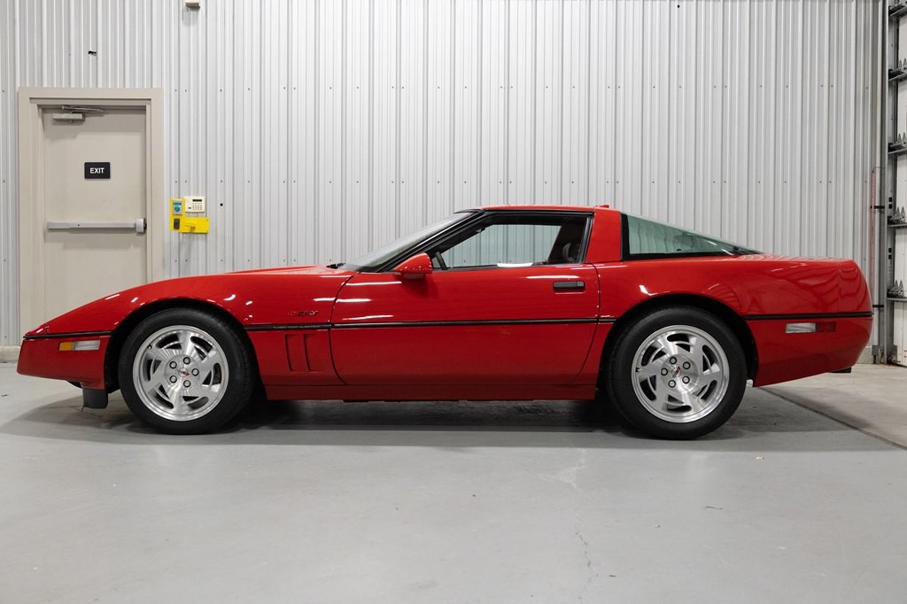 1990 Chevrolet Corvette Image 3