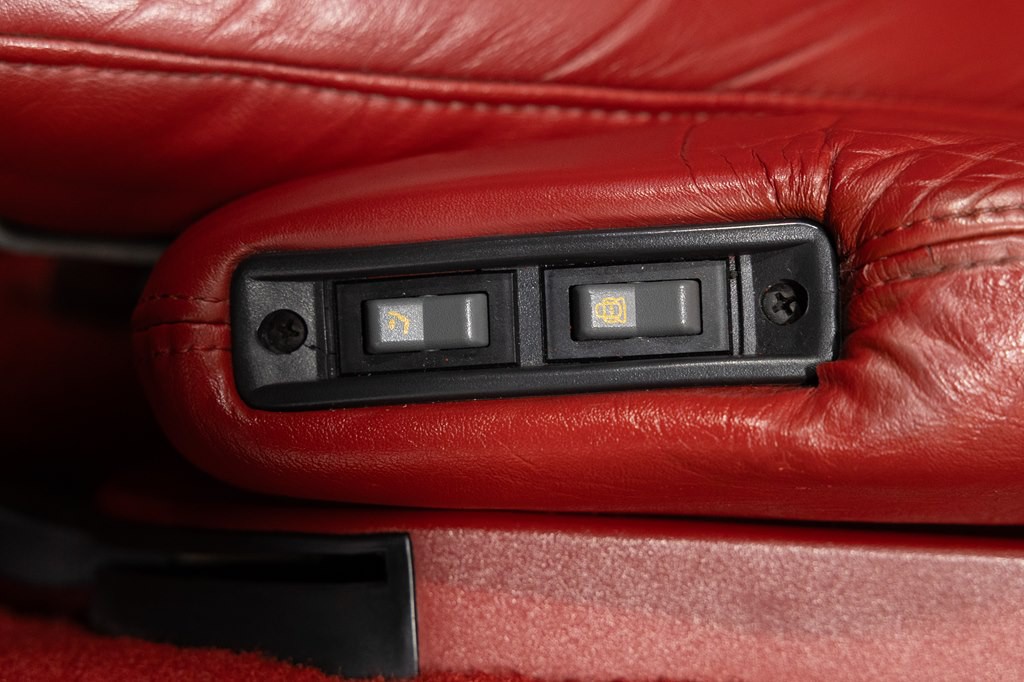 1990 Chevrolet Corvette Image 16