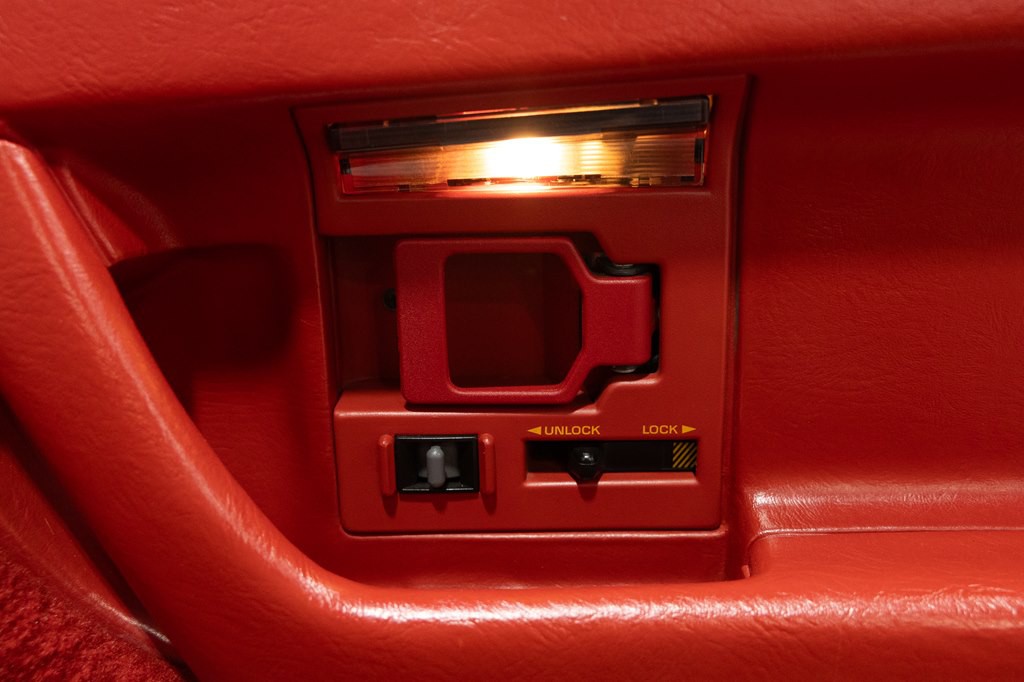 1990 Chevrolet Corvette Image 25