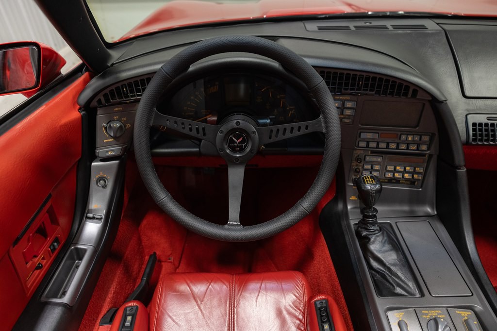 1990 Chevrolet Corvette Image 27