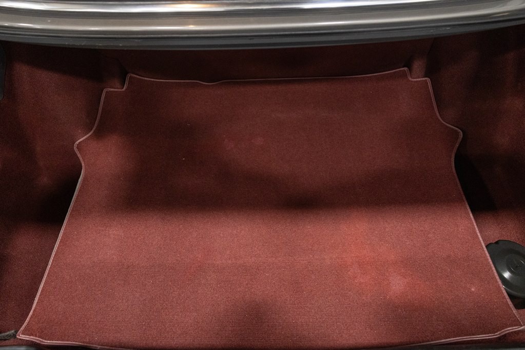 1988 Mercedes-Benz 560-Class Image 67