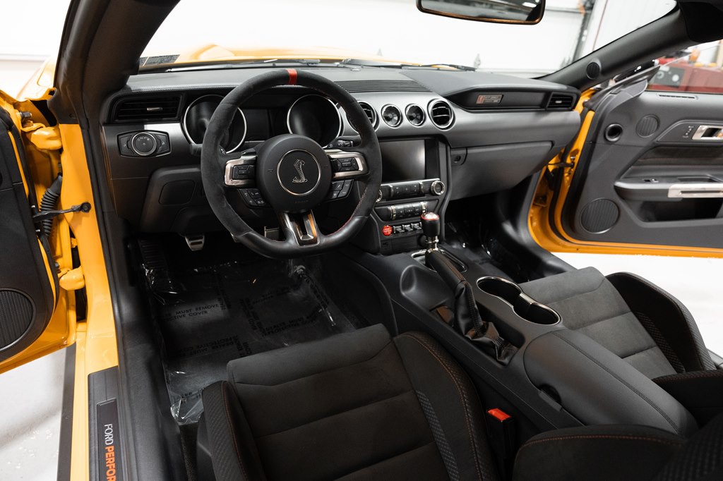 2018 Ford Mustang Image 15