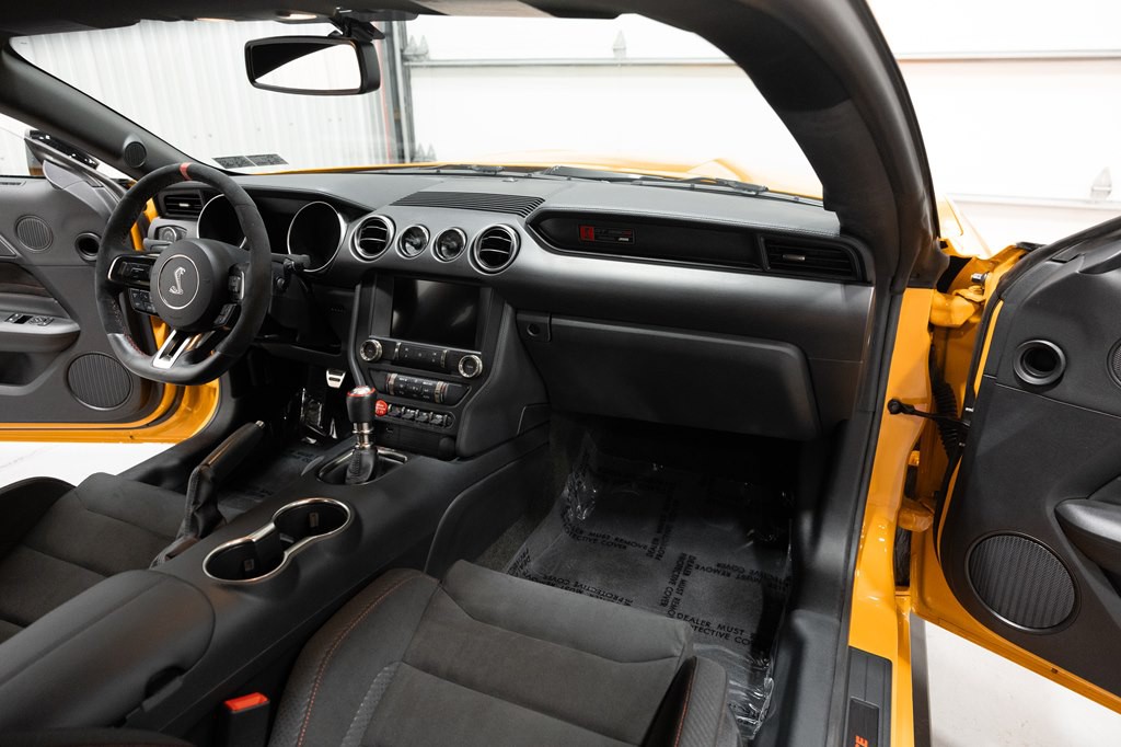 2018 Ford Mustang Image 18