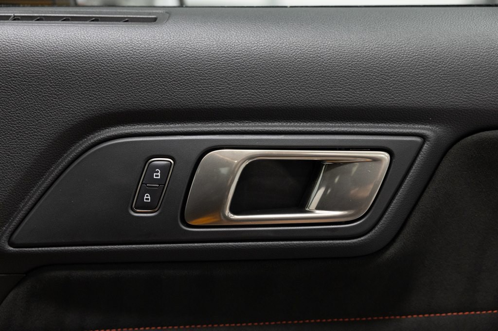 2018 Ford Mustang Image 27