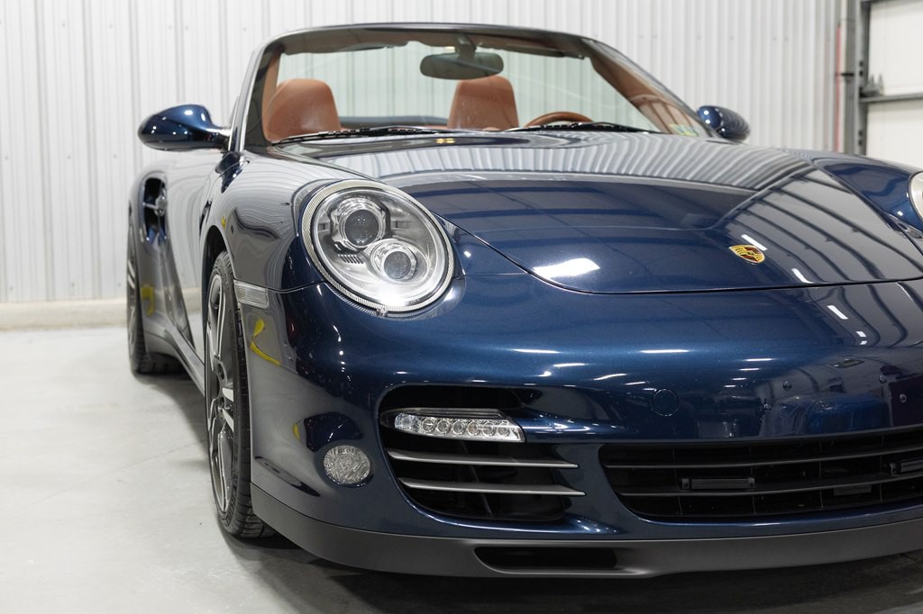2011 Porsche 911 Image 12