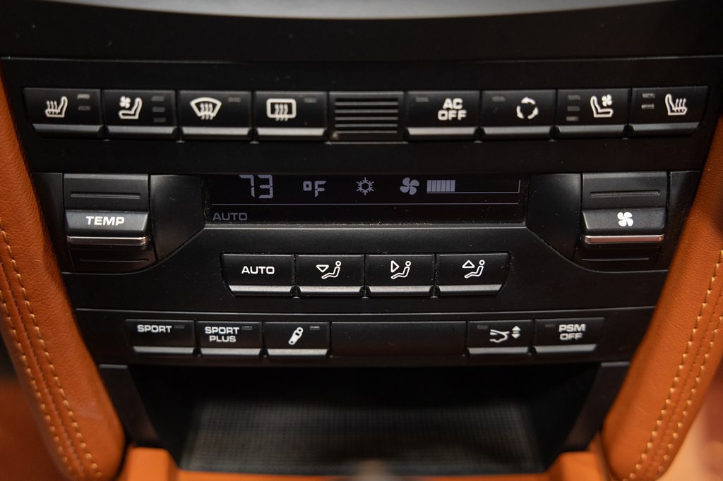 2011 Porsche 911 Image 46