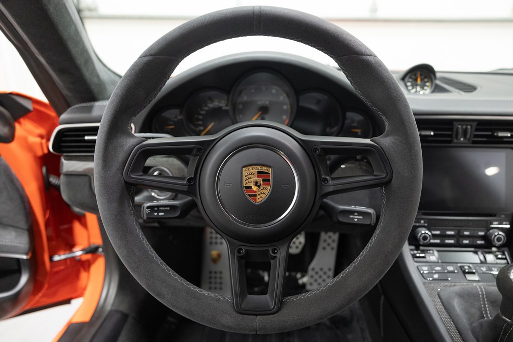 2018 Porsche 911 Image 34