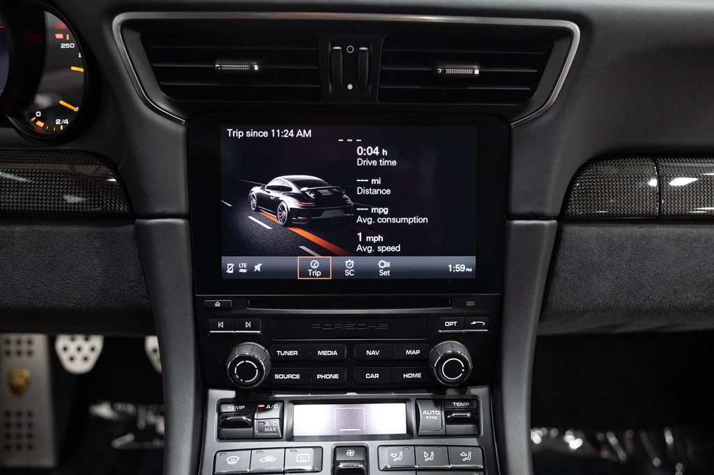 2018 Porsche 911 Image 45