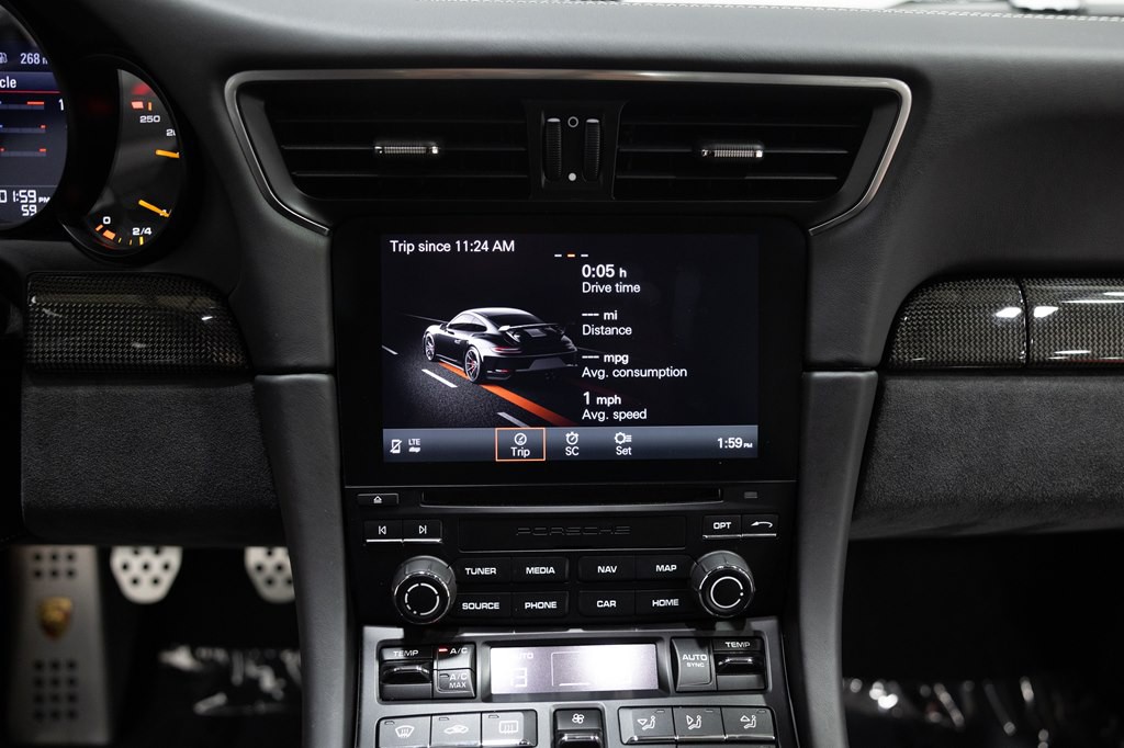 2018 Porsche 911 Image 52