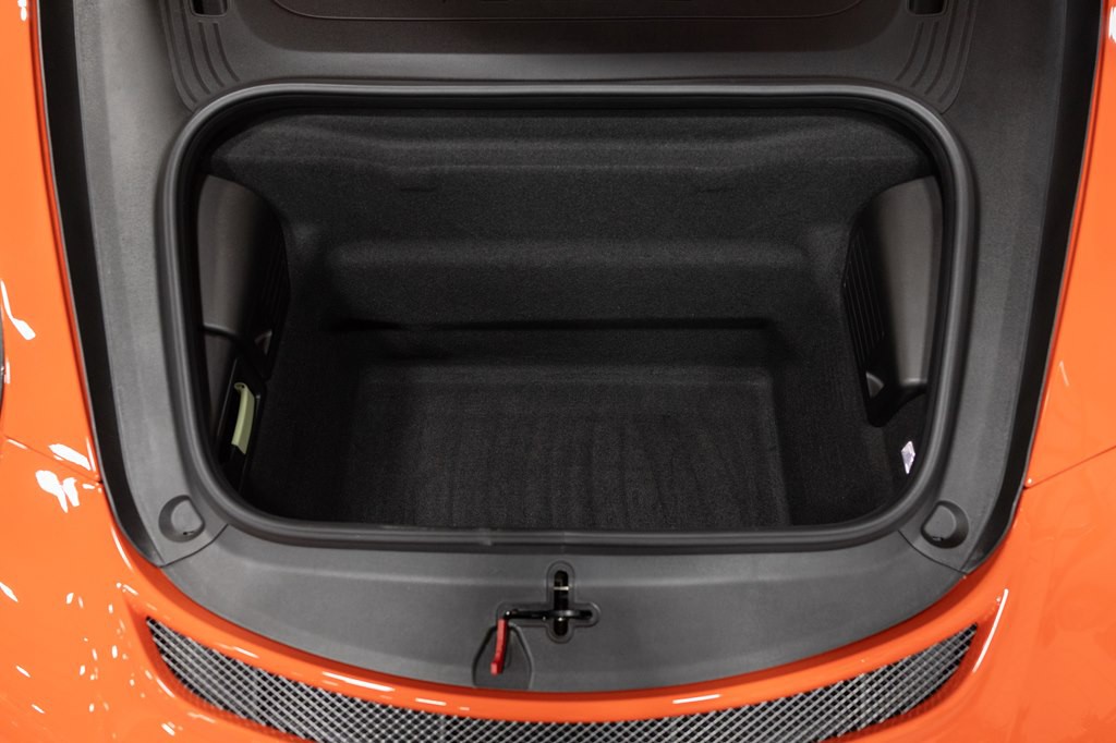 2018 Porsche 911 Image 80