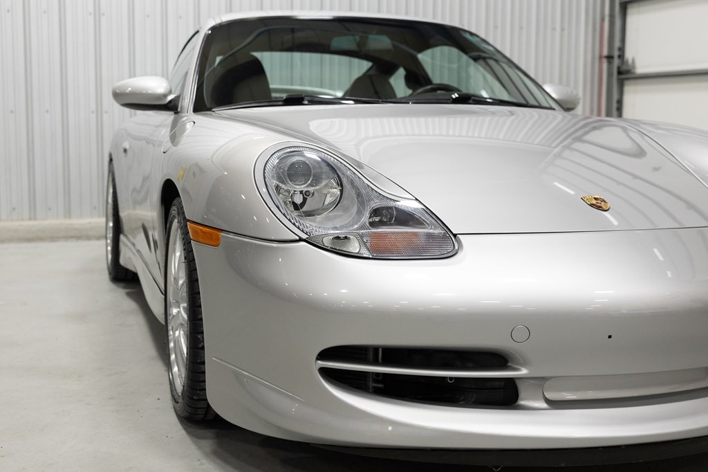2000 Porsche 911 Image 12