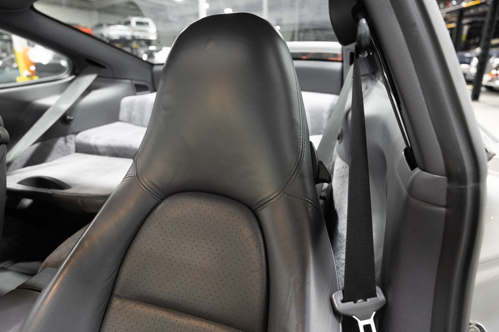 2000 Porsche 911 Image 17