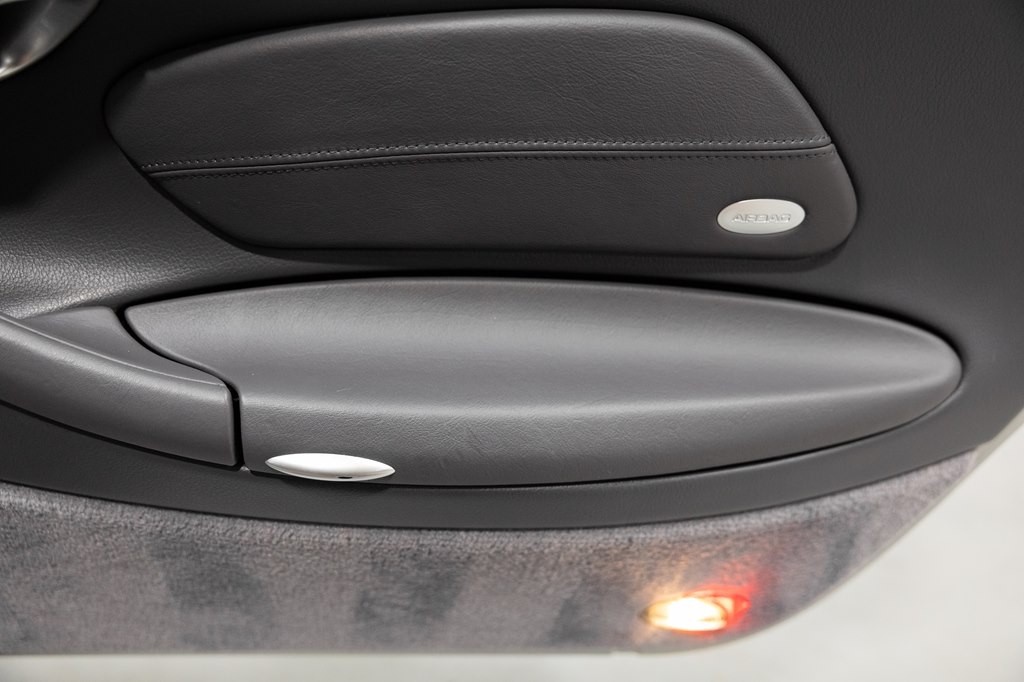 2000 Porsche 911 Image 30